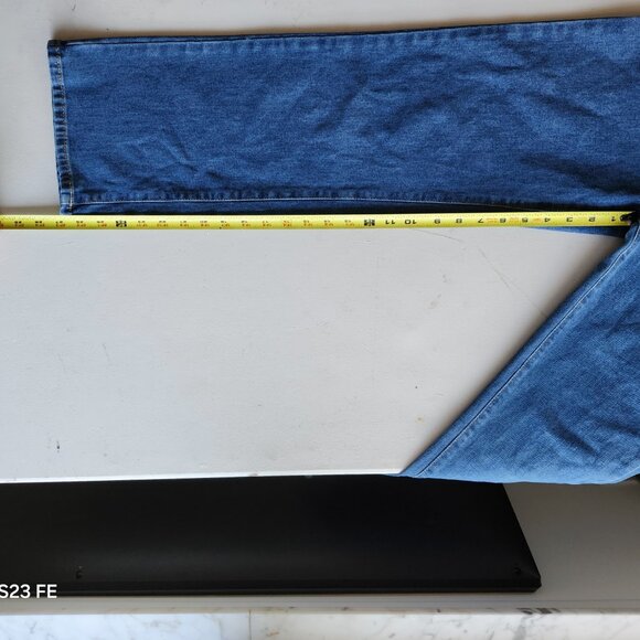 Levi's Women's Wide Leg Jeans Size 14 Blue Denim - Picture 4 of 5